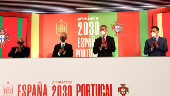 España y Portugal suscribieron un acuerdo para el lanzamiento de la candidatura conjunta de ambos países al Mundial 2030, con el respaldo institucional sus máximas autoridades. (Foto: EFE)