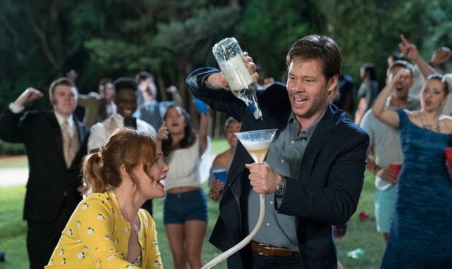 FOTO 10 | La película cuenta con tono desenfadado cómo un grupo de padres trata de que sus hijas no tengan relaciones sexuales en la noche de su graduación. Leslie Mann, John Cena, Ramona Young y Kathryn Newton son los protagonistas. (Foto: IMDB)