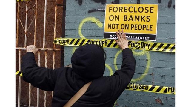 Con la caída de Lehman Brothers, los bancos sufrieron un brutal golpe de confianza e imagen del que aún se están sobreponiendo. A ellos se les atribuyó la responsabilidad de la mayor crisis financiera de la historia después del crash del 29 y de la recesi