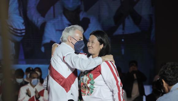 Álvaro Vargas Llosa y su padre, Mario Vargas Llosa, apoyaron públicamente a Keiko Fujimori en la segunda vuelta de las Elecciones 2021. (Foto: GEC)