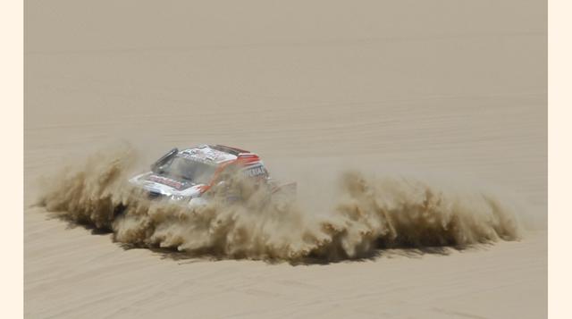 El rally Dakar recorrió las dunas de Pisco en el 2013.