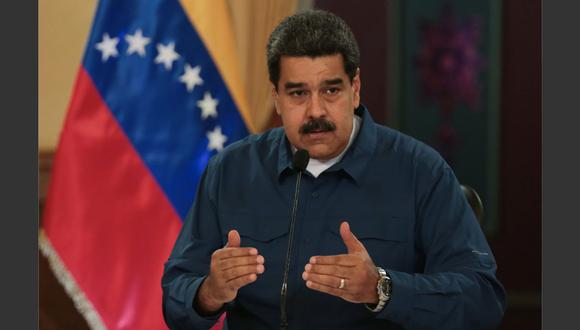 FOTO 10 | Los interesados deben registrar su vehículo en un censo que el mandatario extendió hasta el 30 de agosto. Quien no lo haga pagará "precios internacionales", advirtió Maduro, sin precisar tarifas. (Foto: Reuters)