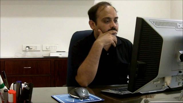 Amit Agarwal.  Por extender el alcance de Amazon.