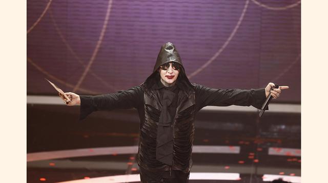 El controvertido músico Marilyn Manson es en realidad Brian Hugh Warner. Cuando decidió armar su banda, necesitaba un nombre rompedor. Así surgió esta mezcla de Marilyn Monroe con el asesino en serie Charles Manson, que representa el glamour y, a la vez, 