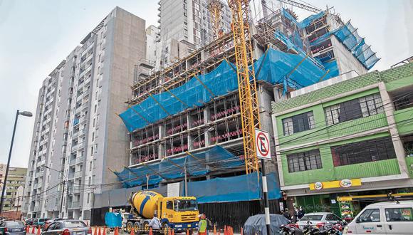 La oferta inmobiliaria en Lima Metropolitana está liderada por los unidades inmobiliarias en fase de “En Planos”, con el 54.7% de participación, seguido de “En Construcción" (38.3%). (Foto: GEC)