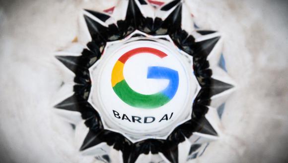 Una pantalla que muestra el logotipo de Bard AI, una aplicación de software de inteligencia artificial conversacional desarrollada por Google. (Foto de Lionel BONAVENTURE / AFP)