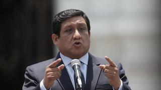 Fiscalización pide a la FAP y al ministro de Defensa información sobre viaje de “Lay Vásquez Castillo” en el avión presidencial