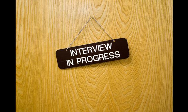 FOTO 6 | Las preguntas sobre tus puntos fuertes y débiles
¿Cuál dirías que es tu punto más fuerte?
¿Qué tal trabajas bajo presión?
¿Cuál es tu mayor logro profesional?
¿Cuál crees que es tu punto más débil? Aprende a hablar sobre tus defectos en una entrevista de trabajo.
¿Qué te gustaría hacer mejor? ¿Cómo planeas mejorarlo?