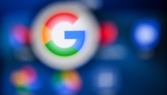 La demanda dice que “en realidad, Google recopila de forma engañosa una serie de datos personales incluso cuando el usuario ha activado el modo incógnito”. (Photo by Kirill KUDRYAVTSEV / AFP)