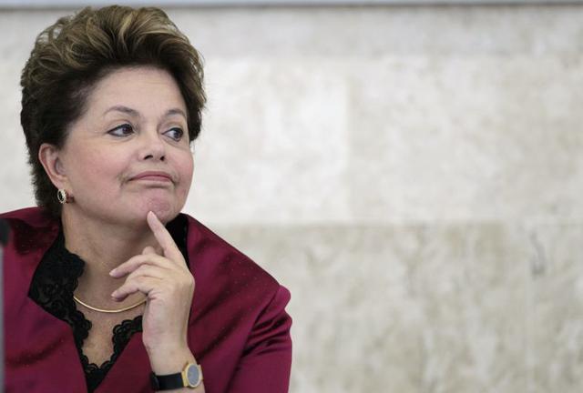 Twitter se rinde a Dilma. La red de tiempo real es el terreno donde se encuentran las menciones más positivas sobre Dilma Rousseff. (Foto: Reuters)