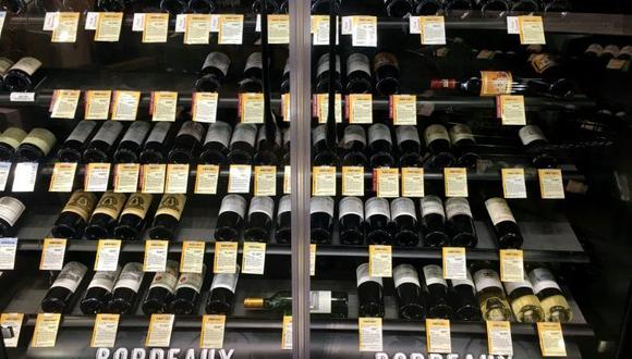 La tasa, más la crisis sanitaria del COVID-19, han hundido las ventas: las importaciones a Estados Unidos de vinos franceses han caído 50% en los 10 primeros meses del 2020, según la Federación de Exportadores de Vinos y Licores Franceses (FEVS). (Foto: AFP)