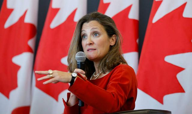 FOTO 3 | EN CONTRA. CANADÁ. La ministra de Asuntos Exteriores de Canadá, Chrystia Freeland, que asistió en Lima a la reunión del Grupo de Lima sobre la crisis venezolana, afirmó en un comunicado que "Canadá apoya totalmente el anuncio de Perú, como anfitrión de la Cumbre de las Américas", de no invitar a Maduro. "El presidente Maduro ha demostrado un flagrante desprecio por la democracia, la piedra angular de la Declaración de Quebec firmada por Venezuela en 2001", afirmó Freeland en su cuenta en Twitter.