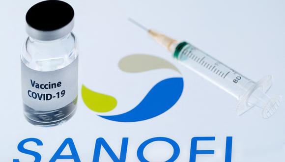 “La vacuna de Sanofi-GSK es la primera candidata que demuestra su eficacia en un ensayo controlado con placebo en un entorno de alta circulación de variantes de ómicron”, dijo Sanofi en un comunicado. (JOEL SAGET / AFP)