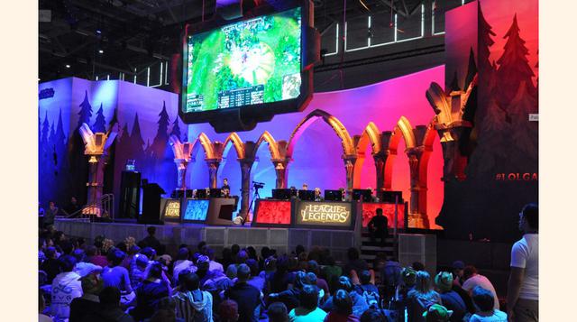 La final del campeonato del mundo de "League of Legends" atrajo a 17,000 espectadores al Mercedes-Benz Arena de Berlín y más de 30 millones de personas en el mundo, esencialmente a través de internet. (Foto: Flickr)