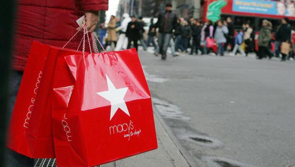 Los datos de ventas de Macy’s en la campaña navideña fueron mejores de lo esperado, aunque volvió a decrecer, en concreto 0.6%, lo que alivió a los inversores, que temían un volumen de ventas navideñas bastante peor. (Foto: Getty Images)