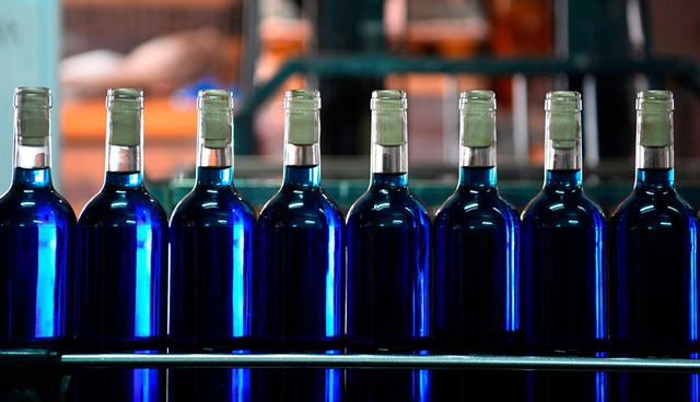 FOTO 9  | La respuesta al vino ha sido ambivalente. Jean-Michel Deluc, antiguo jefe sommelier en el Ritz de París, lo catalogó de "inesperado". (Foto: AFP)