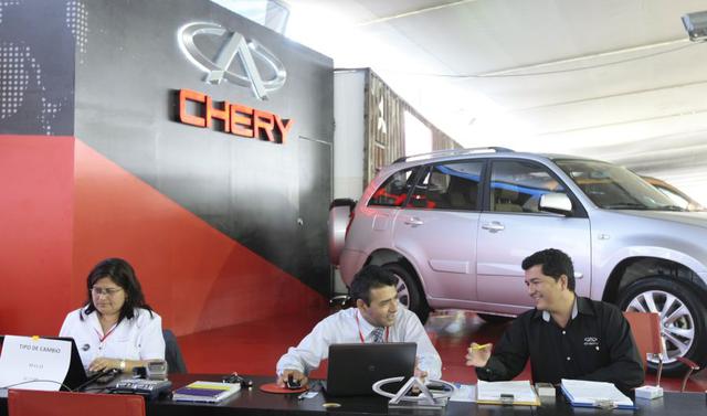 Tras relanzar su imagen corporativa, la marca china Chery ampliará su oferta de SUV bajo la línea Tiggo e ingresará al segmento premium de vehículos con motor de alta cilindrada. En tal sentido, la empresa anunció la llegada de la camioneta Tiggo 3 (una n