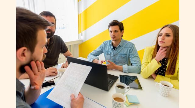 Relaciones Ganar-Ganar y orientación al cliente interno: Se debe fomentar en los colaboradores el trabajo colaborativo como su mismo nombre “colaboradores” lo indica. Para lograr esto se deben capacitar y motivar a los intraemprendedores para que generen 