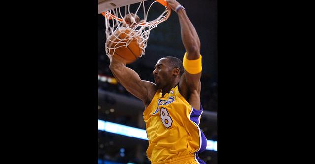 FOTO 6 | 12: sus canastas de tres puntos que anotó el 7 de enero del 2003 contra Seattle, récord de la NBA hasta que lo rompió Stephen Curry, el líder de Golden State. (Foto: AFP)