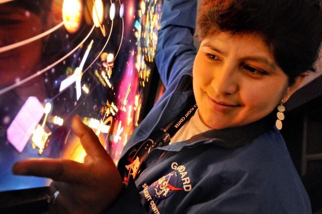 También se necesitan ingenieras como modelos que inspiren a más chicas —y también a chicos— para que estudien carreras tecnológicas, refiere artículo de WEF. (Foto: GEC)