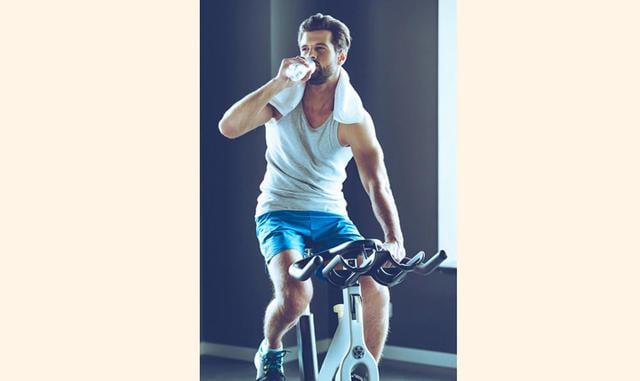 Programa de acondionamiento físico en la oficina: Según la investigación citada en Fit Over 40 for Dummies de Betsy Nagelsen McCormack y Mike Yorkey, que analizaba los beneficios para las empresas de poner en marcha gimnasios corporativos.