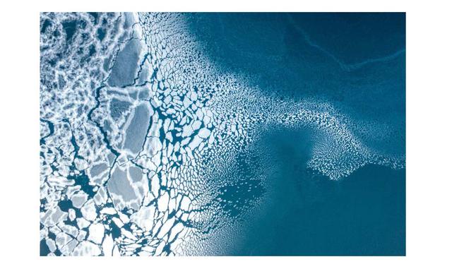 Naturaleza. Tercer premio: Ice formation de Florian