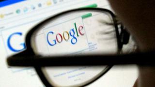 ¿Google paga a periodistas por comentarios favorables?