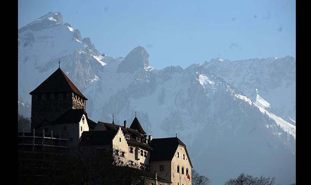 FOTO 1 | Liechtenstein (69000 visitantes). Se encuentra entre Suiza y Austria. Liechetenstein es el sexto país más pequeño del mundo. Pero que no te engañe su tamaño—con sus castillos de cuento de hadas, sus grandiosas montañas y una historia monárquica f