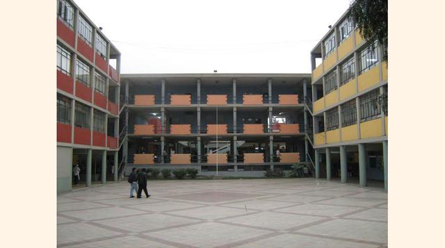 Un joven ingeniero metalúrgico egresado de la Universidad Nacional de Ingeniería tiene un ingreso promedio mensual de S/ 3,783.