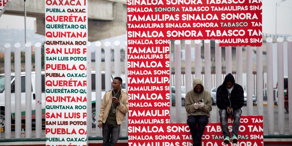 La compañía Migrant Status, Inc, con base en Arizona, ha creado dos sitios, que proporciona información útil para los migrantes. (Foto: EFE)