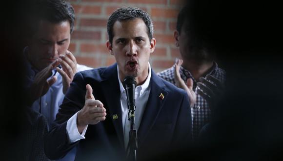 El presidente del bufete español, Javier Cremades, explicó que además de denunciar al régimen de Maduro, se emprenderán acciones para congelar sus activos en España. (Foto: AP)