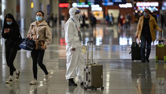 Las compañías aéreas se “verán fuerte e inmediatamente afectadas” a medida que los viajes se limitan y se promulgan prohibiciones de ingreso para evitar la expansión del coronavirus, aunque se espera que los Gobiernos diseñen planes de ayuda para sostener la industria. (Foto: AFP)
