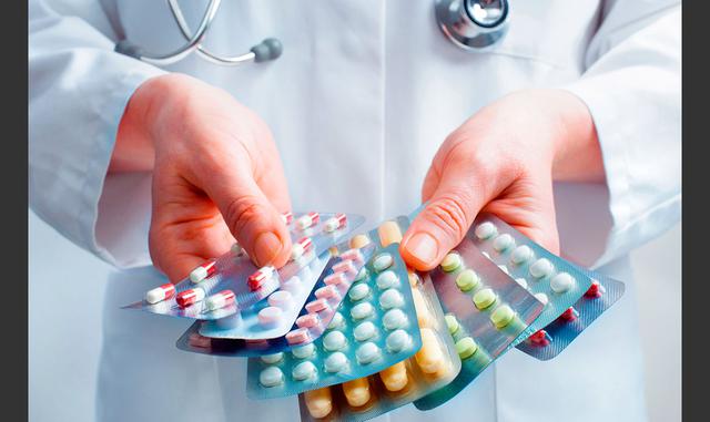 FOTO 4 |Emergencias  Según cifras, el 24.2% de establecimientos no cuentan con coche paro y el 4.7% registró insumos/medicinas vencidas en el coche paro