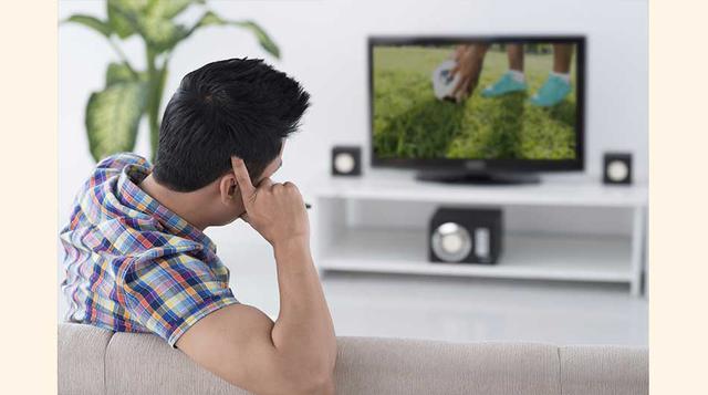 1. Estar cerca al televisor y a las distracciones: Todo lo que te pueda distraer debes alejarlo de tu alcance. Nada de visitas de amigos, Twitter o ventanas de chat abiertas mientras estas trabajando. Dedica tiempo exclusivamente para realizar tus proyect