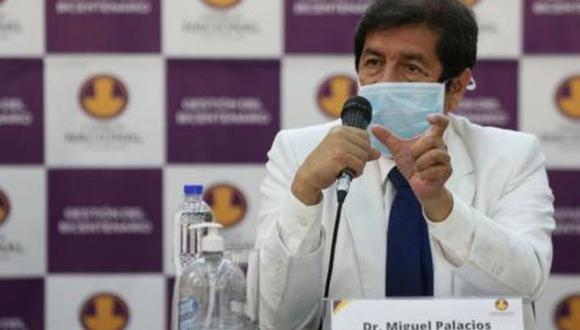 Miguel Palacios señala que 74,000 médicos se vacunarán en esta primera fase. (Foto: GEC)