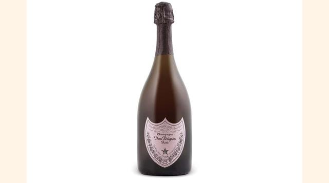 Dom Pérignon Rosé 2005 (US$ 350) En octubre tuve la primera degustación en Estados Unidos de la última cosecha del complejo rosé de Dom Pérignon. El enólogo Vincent Chaperon dice que está marcado por la gran calidad del pinot noir en esta cosecha. Es el m