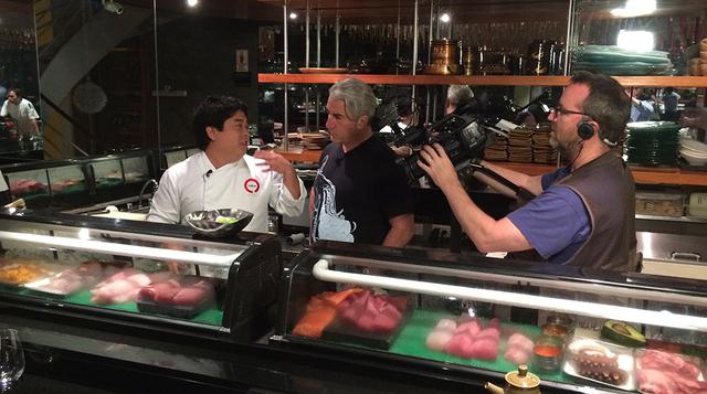 Hacia el final del episodio, Colameco visita el restaurante Maido, en Lima, donde junto al chef Mitsuharu Tsumura presencian lo más célebre de la comida fusión peruano-japonés.