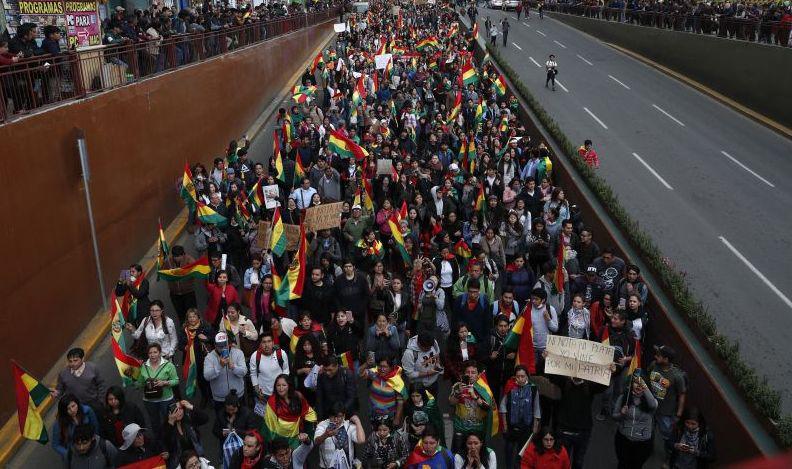 Protestas contra el gobierno en Bolivia. (Foto: AP)