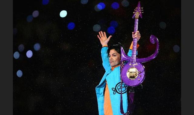 FOTO 7 |  7. Prince (US$ 18 millones). El músico murió a los 57 años por una sobredosis de drogas el 21 de abril del 2016. El cantautor hubiera registrado mayores ganancias si no se hubiera cancelado un contrato por US$ 31 millones con Universal a inicios