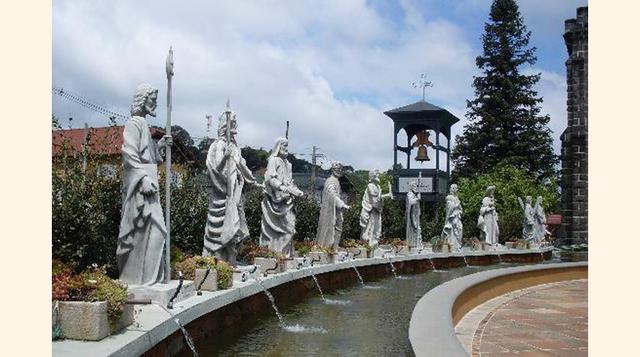 Igreja Matriz Sao Pedro Apostolo, Gramado, Brasil, “Iglesia pequeña y bella”