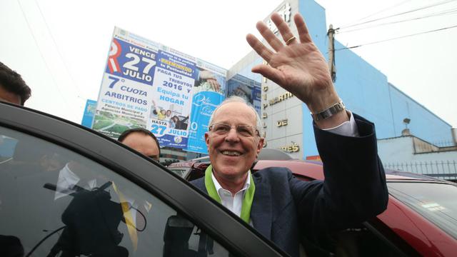 La banda que PPK lucirá está valorizada en US$ 2,500, incluyendo los materiales importados de Francia y la mano de obra. Hoy 28 de julio, PPK será condecorado con la Orden El Sol del Perú en el grado de Gran Collar y la Orden al Mérito por Servicios Disti