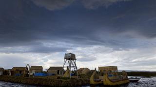 Turistas extranjeros llegan a Puno tras reactivarse visitas al lago Titicaca 