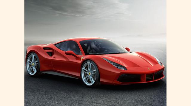 Uno de los elementos más llamativos de su rediseño exterior son las llamativas tomas de aire justo donde finalizan los pilares posteriores, al estilo de la antigua 308 GTB de 1975. (Foto: Autocosmos)