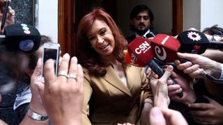 Expresidenta argentina Kirchner declara por supuestas maniobras con obras públicas