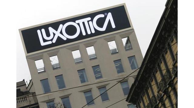 Según la revista Forbes, el 80% de las marcas de lujo en el mercado mundial de gafas, que asciende a US$ 28,000 millones, está controlado por la firma italiana Luxottica con base en Milán. (Foto: Reuters)