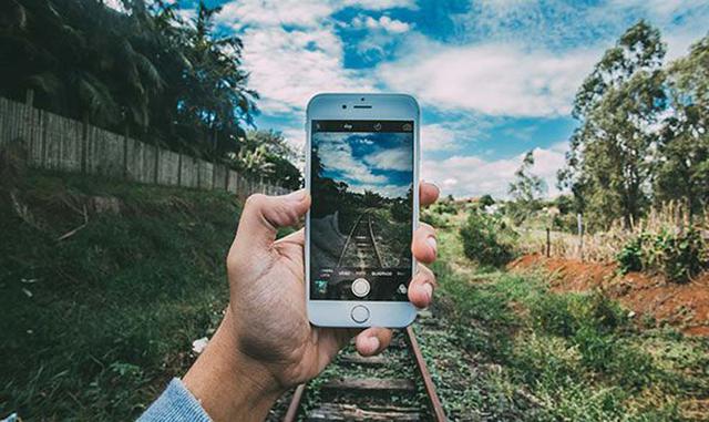 Adobe Lightroom es una de las aplicaciones preferidas por los fotógrafos por sus capacidades para procesar y editar las imágenes, tanto en su versión de escritorio como en las de iOS y Android. Una de las razones que la convierten en una de las mejores ap