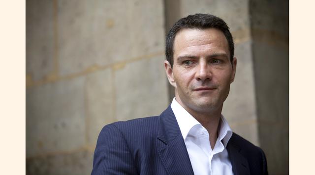 Jerôme Kerviel, el antiguo bróker fue condenado por haber causado pérdidas de US$ 7,000 millones en 2008 al banco Société Générale (SG). Fue culpado por abuso de confianza, falsificación e introducción fraudulenta de datos en el sistema informático de la 