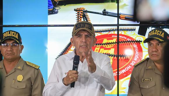 Víctor Torres Falcón señala que cambios de suboficiales deben ser anuales. (Foto: Ministerio del Interior)