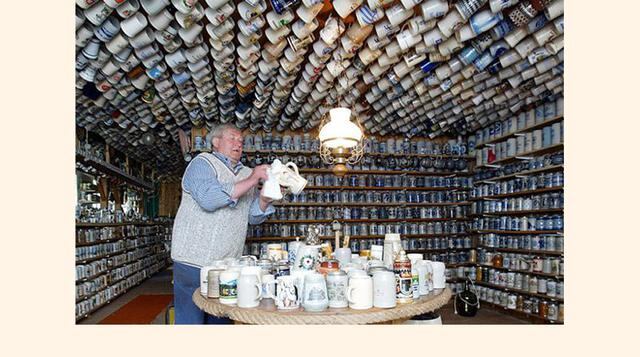 Jarras de cerveza. Heinrich Kath tiene aproximadamente 20,000 jarras diferentes, pese a que no toma. (Foto: loquenosabias)