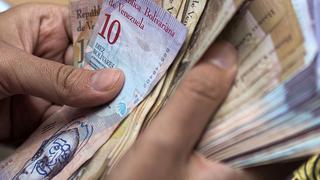 Nuevos billetes venezolanos comienzan a circular a cuentagotas en medio de hiperinflación